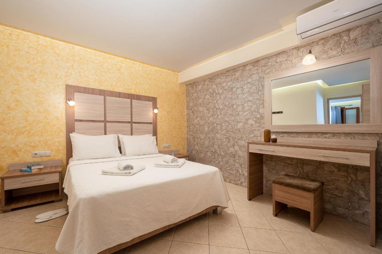 Minos Boutique Hotel Ajía Galíni Kültér fotó